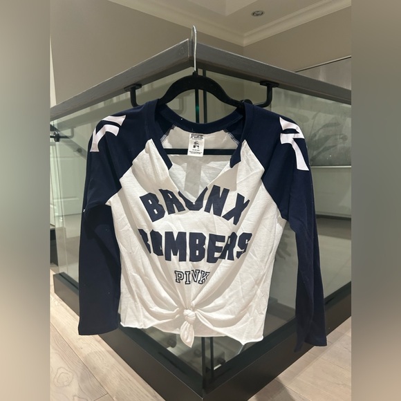 PINK NY Yankees Top - Picture 1 of 3